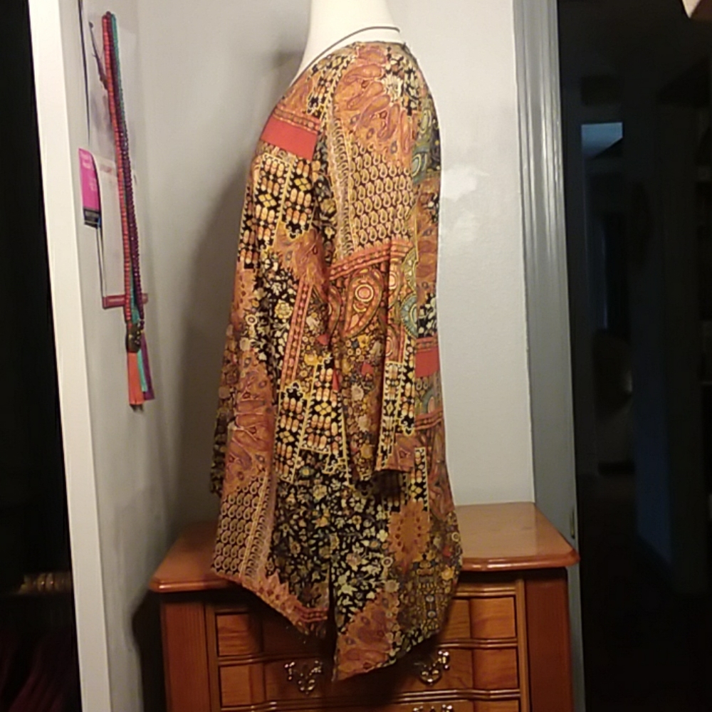 One World Tunic - Picture 3 of 5